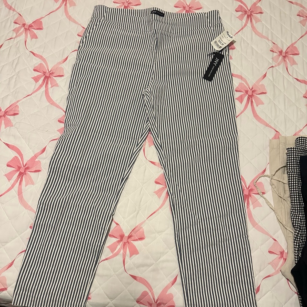 Jones New York Navy and White Striped Pants